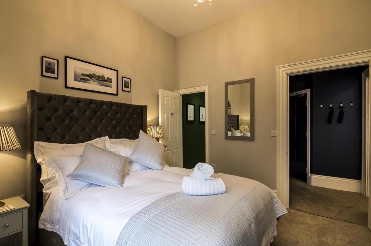 Fisherman'S Catch - Two Bedroom Luxury Apartment - Tenby Exteriör bild