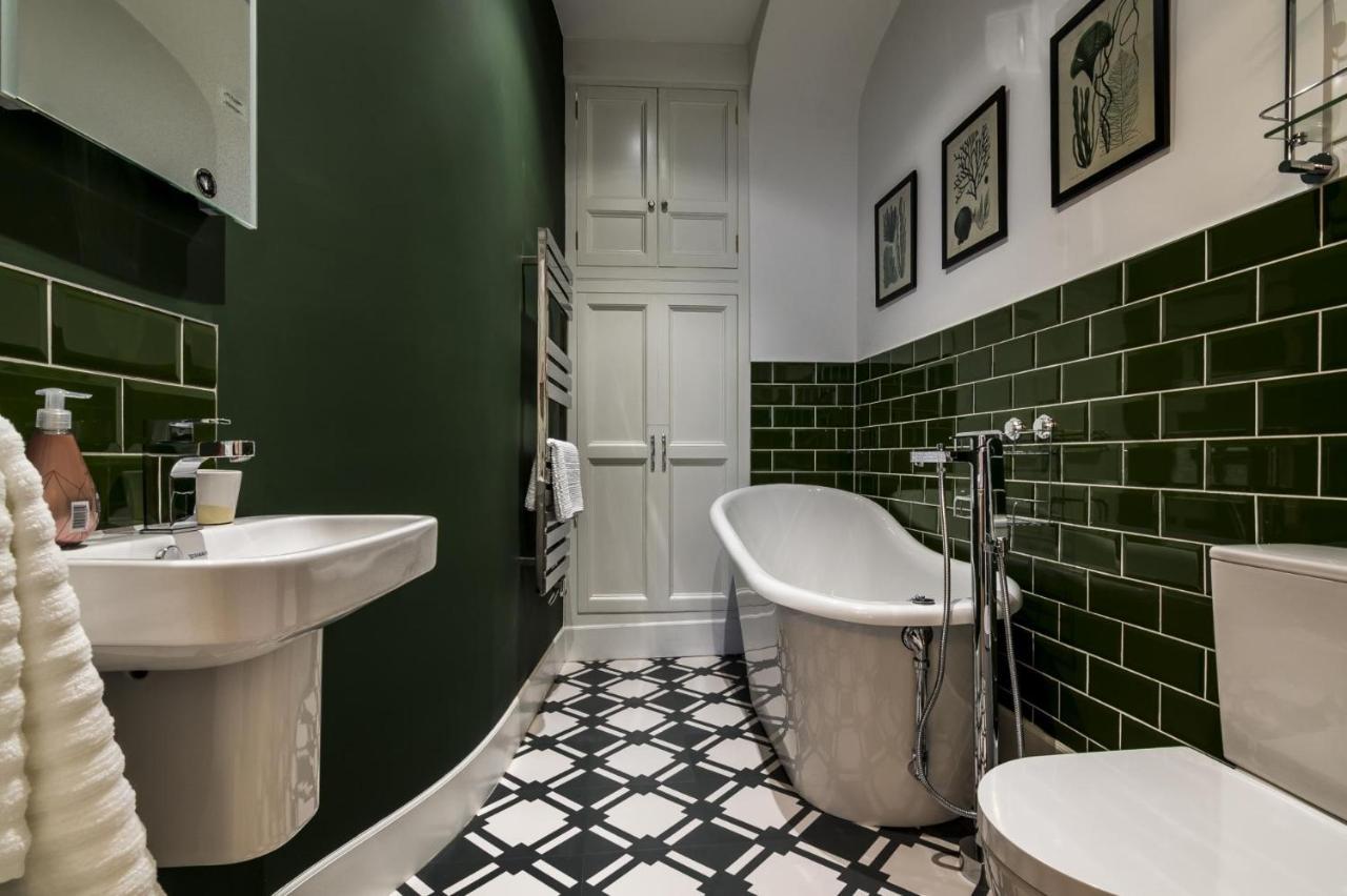 Fisherman'S Catch - Two Bedroom Luxury Apartment - Tenby Exteriör bild